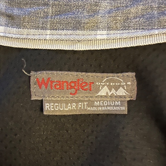 Wrangler Performance Outdoor Shirt - Picture 2 of 3